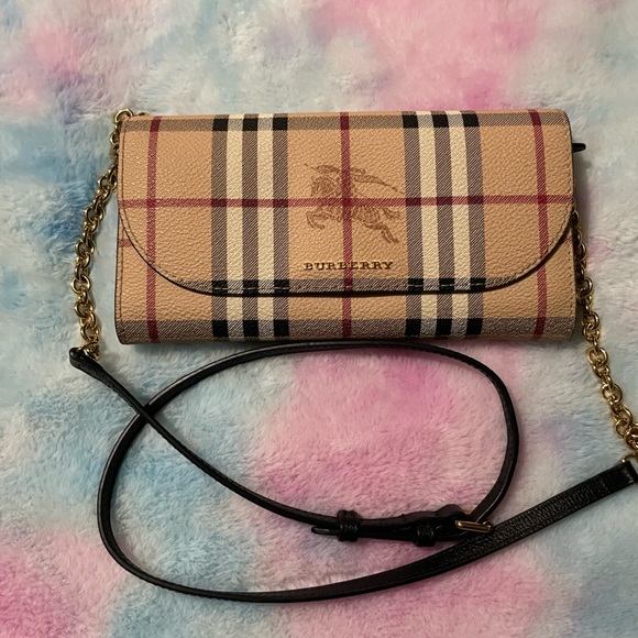BB Crossbody - Picture 1 of 5